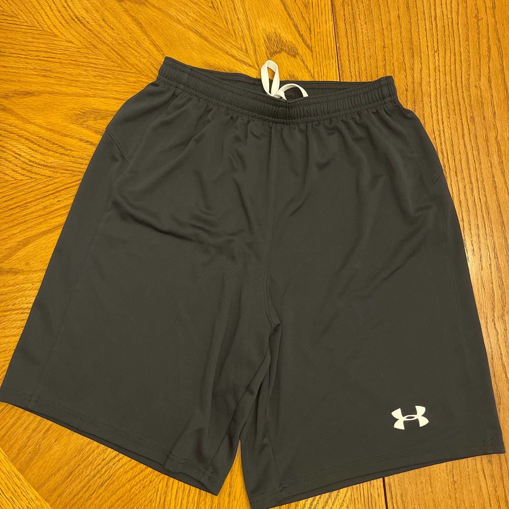Under Armour Athletic Black Shorts Youth Sz S slightly used